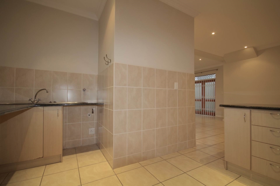 To Let 3 Bedroom Property for Rent in Royal Ascot Western Cape